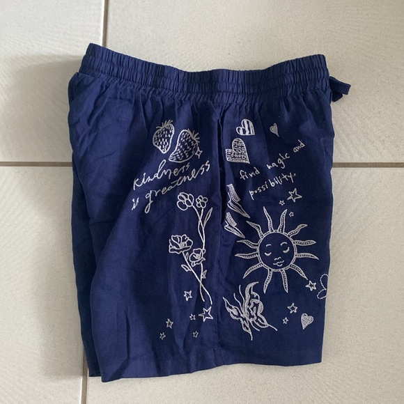Johnny Was SOVANNA Linen Shorts Navy / White Embroidered small NWT - Picture 6 of 14